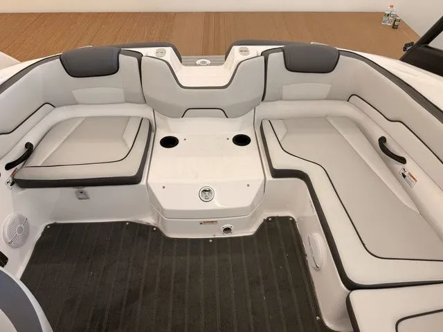 Slide: The Image of Yamaha AR190 2025 - 9