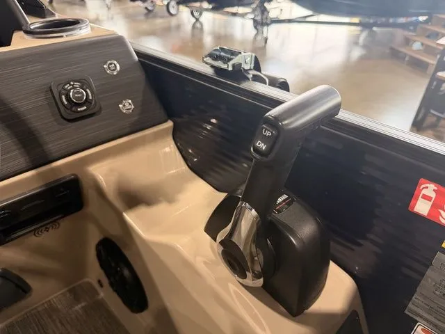 Slide: The Image of Bennington S Quad Bench 23 SSR Tritoon 2026 - 23