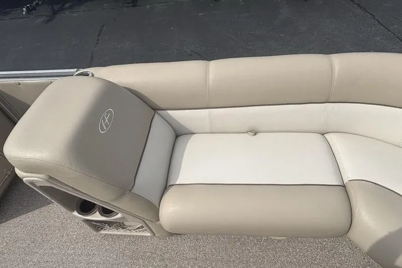 Slide: The Image of Beige seating on 2011 Harris Royal Heritage 260 I/O boat, featuring cup holders. - 6
