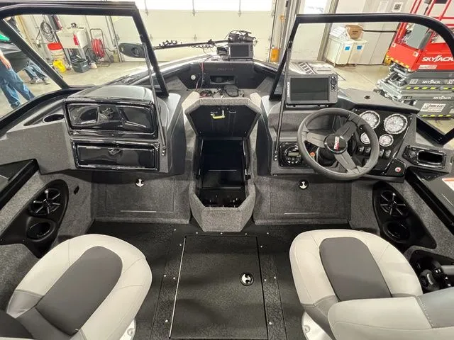 Slide: The Image of Tracker Targa V-18 Combo 2027 - 14