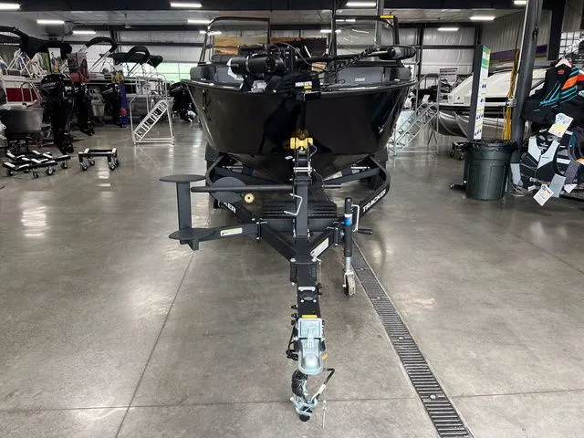 Slide: The Image of Tracker Targa V-18 Combo 2027 - 4