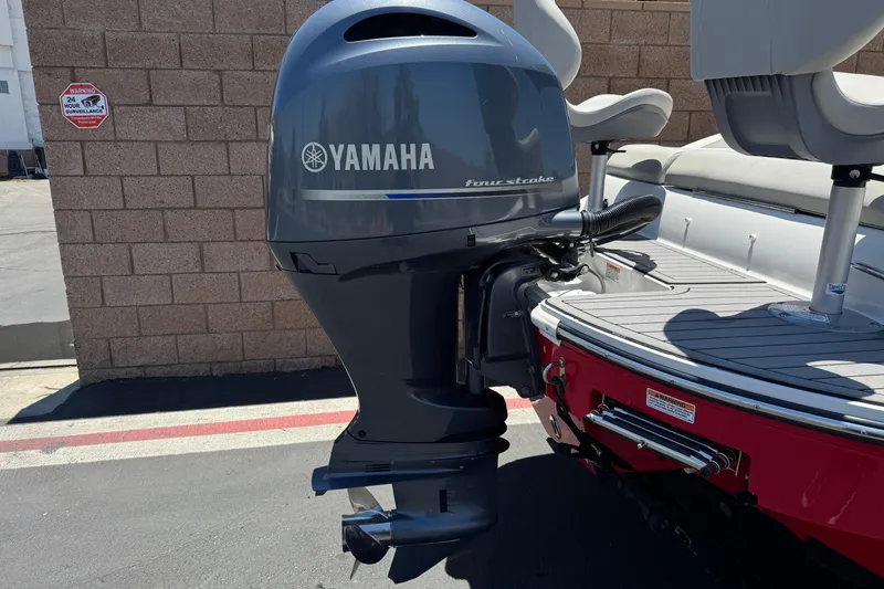Slide: The Image of 2021 Starcraft MDX 211 O/B boat with Yamaha four-stroke outboard motor. - 6