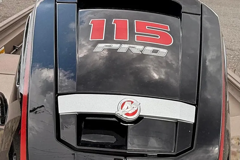 Slide: The Image of Outboard motor with "115 PRO" branding on a 2027 Thor LAKE HAMMER 1900 CC. - 10
