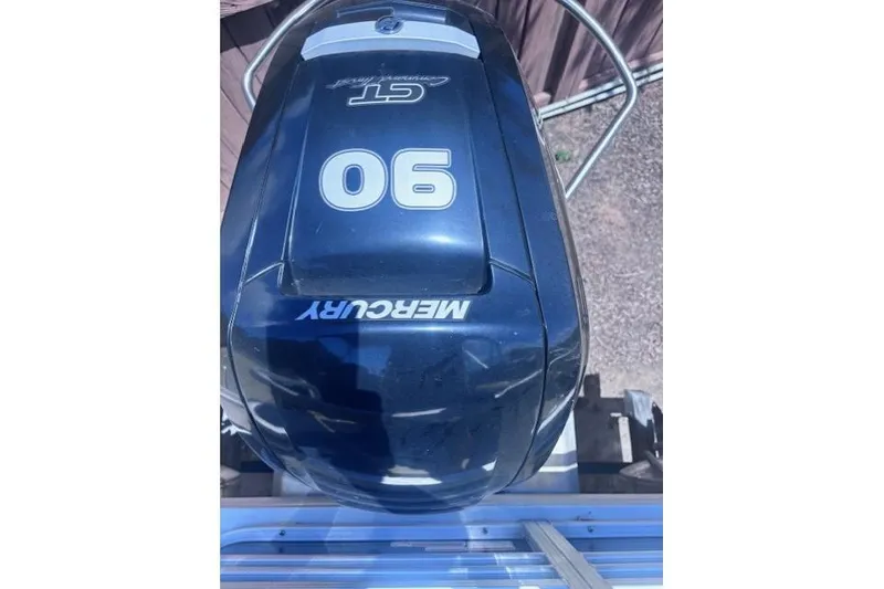 Slide: The Image of Mercury 90 outboard motor on 2021 Sun Tracker Fishin' Barge 20 DLX. - 73