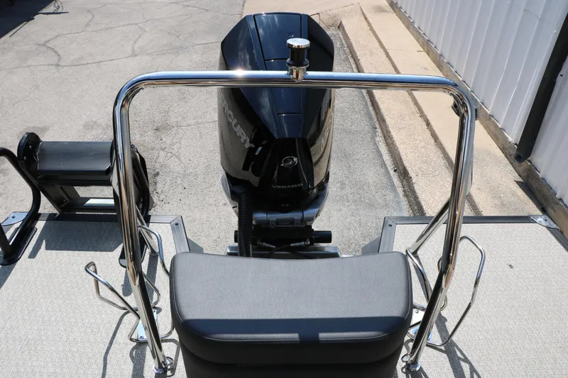 Slide: The Image of Rear view of 2026 Evotti 725QL boat with Mercury outboard motor. - 35