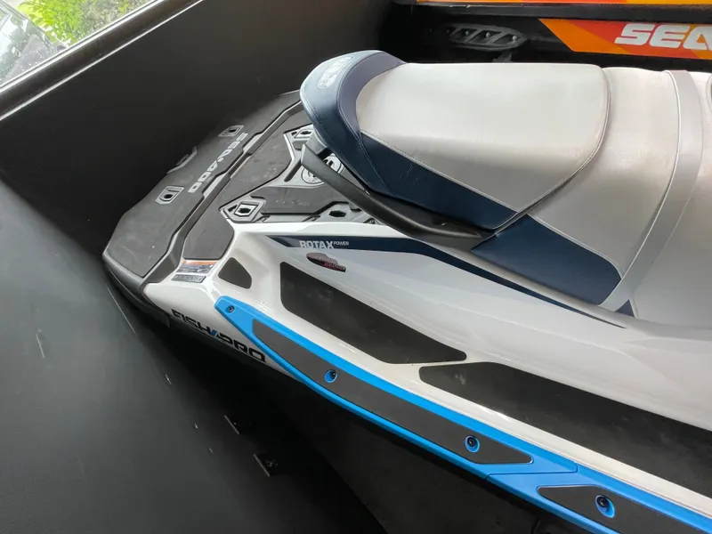 Slide: The Image of Sea-Doo FishPro Sport 170 iDF iBR Sound System 2024 - 5