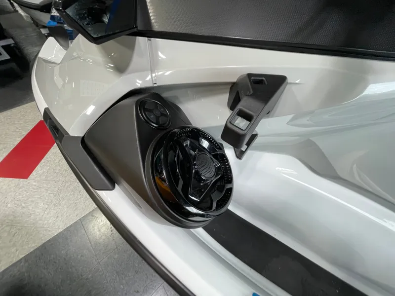 Slide: The Image of Sea-Doo FishPro Sport 170 iDF iBR Sound System 2024 - 7