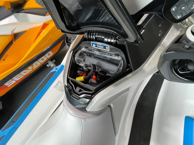 Slide: The Image of Sea-Doo FishPro Sport 170 iDF iBR Sound System 2024 - 4