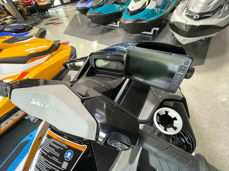 Slide: The Image of Sea-Doo FishPro Sport 170 iDF iBR Sound System 2024 - 3