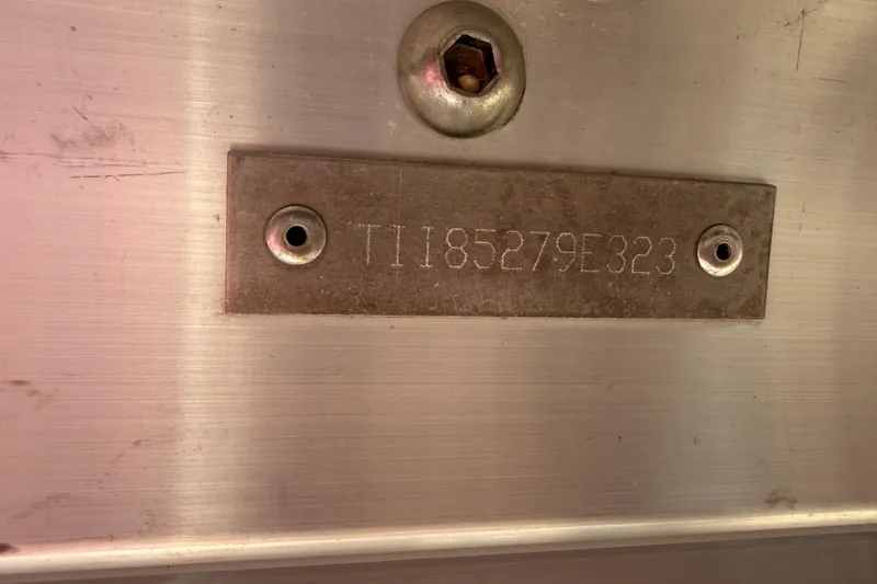 Slide: The Image of 2023 Manitou 25LXSHP identification plate with serial number TII85279E323. - 14