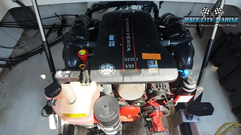 Slide: The Image of A Volvo Penta 380 V8 engine in a 2015 Chaparral 277 SSX. - 31