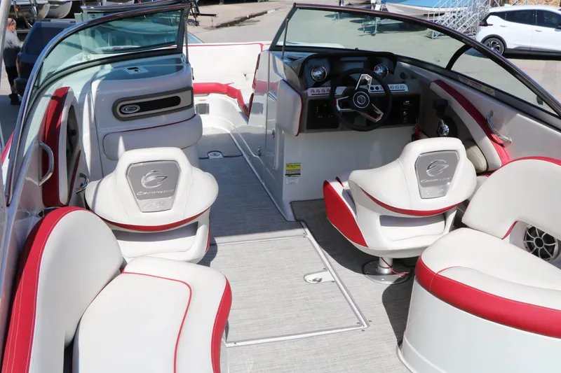 Slide: The Image of Crownline Boats Eclipse E255 2022 - 24
