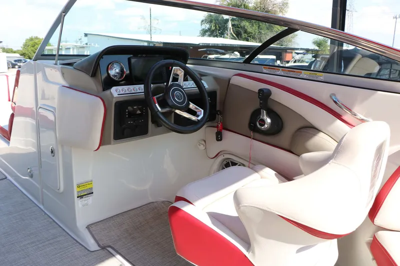 Slide: The Image of Crownline Boats Eclipse E255 2022 - 29
