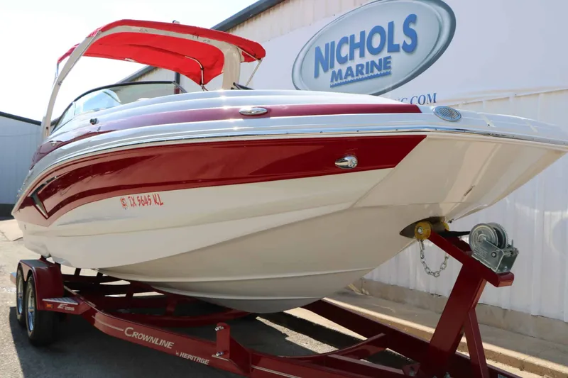 Slide: The Image of Crownline Boats Eclipse E255 2022 - 4