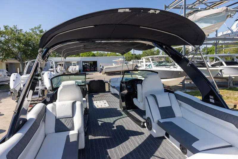 Slide: The Image of Premier 270 Super Sport 2024 - 9