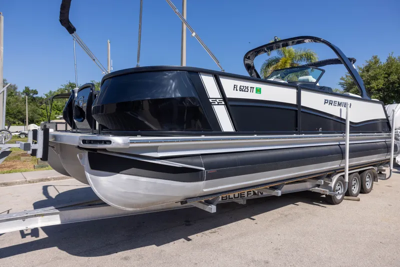 Slide: The Image of Premier 270 Super Sport 2024 - 8