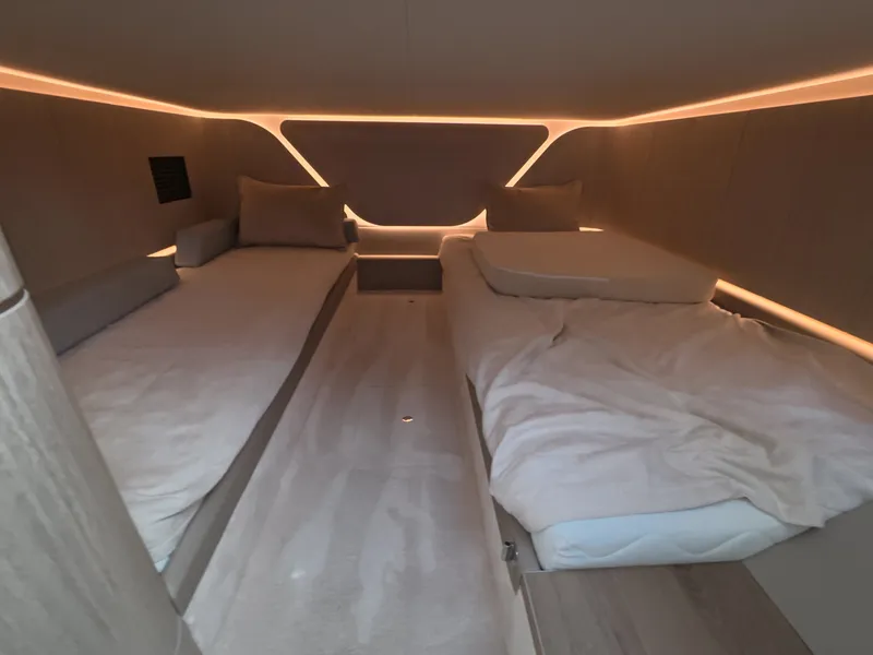 Slide: The Image of Galeon 375 GTO 2027 - 24