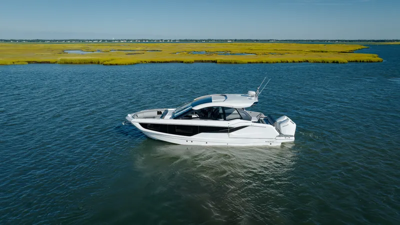 Slide: The Image of Galeon 375 GTO 2027 - 0