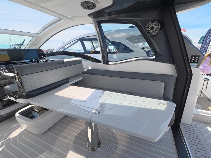 Slide: The Image of Galeon 375 GTO 2027 - 12