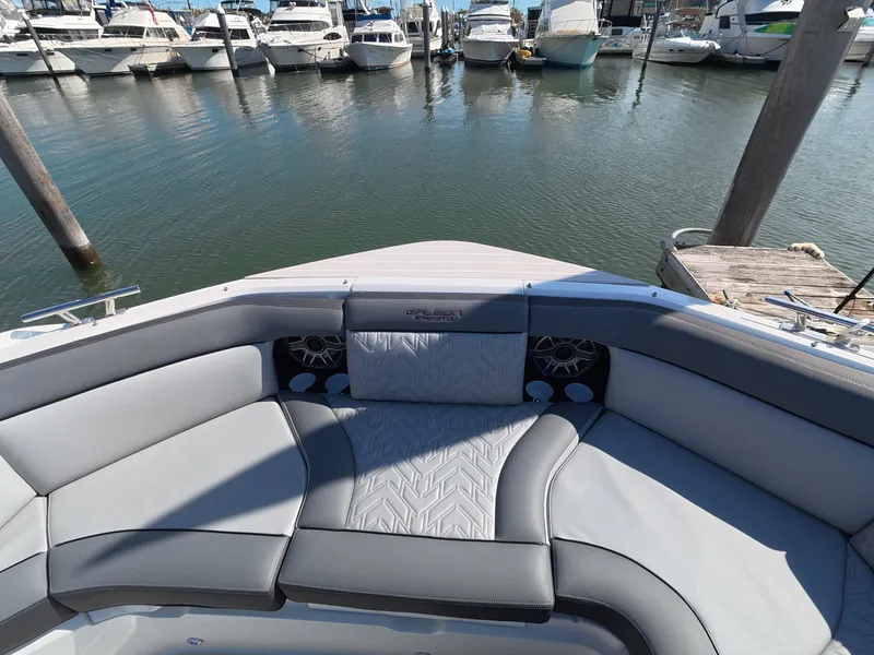Slide: The Image of Galeon 375 GTO 2027 - 38