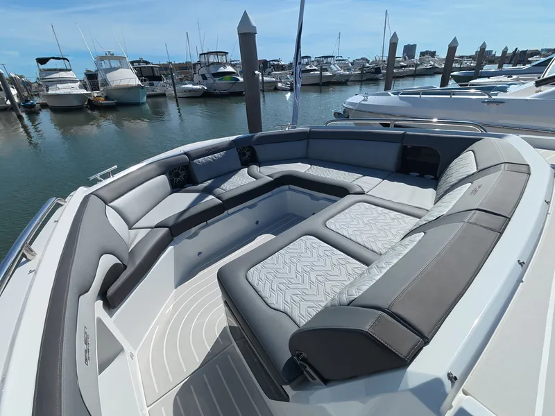 Slide: The Image of Galeon 375 GTO 2027 - 34