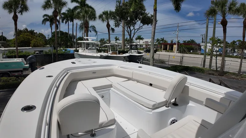 Slide: The Image of Sea Hunt Gamefish 28FS 2026 - 15