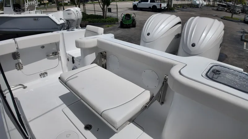 Slide: The Image of Sea Hunt Gamefish 28FS 2026 - 35