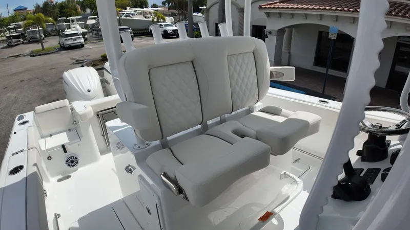 Slide: The Image of Sea Hunt Gamefish 28FS 2026 - 27