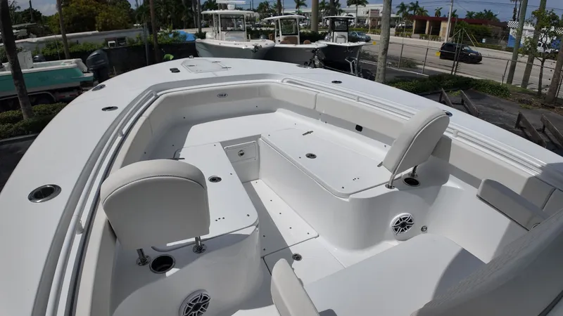 Slide: The Image of Sea Hunt Gamefish 28FS 2026 - 19