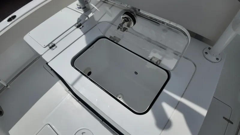 Slide: The Image of Sea Hunt Gamefish 28FS 2026 - 31