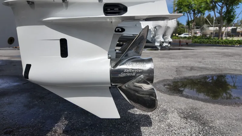 Slide: The Image of Sea Hunt Gamefish 28FS 2026 - 10