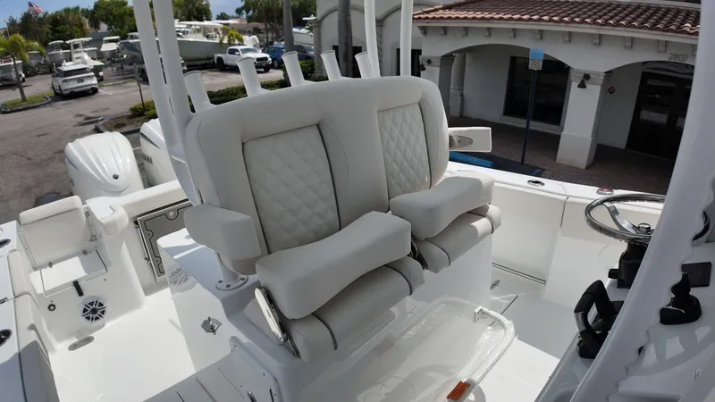 Slide: The Image of Sea Hunt Gamefish 28FS 2026 - 28
