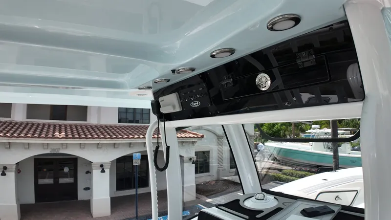 Slide: The Image of Sea Hunt Gamefish 28FS 2026 - 22