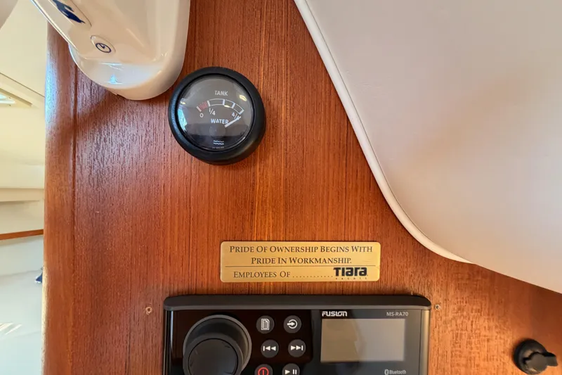 Slide: The Image of Interior of 2005 Tiara Yachts 2900 Open Classic with water tank gauge and plaque. - 63