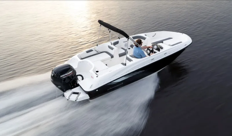 Slide: The Image of Bayliner E18 LIMITED EDITION 2026 - 21
