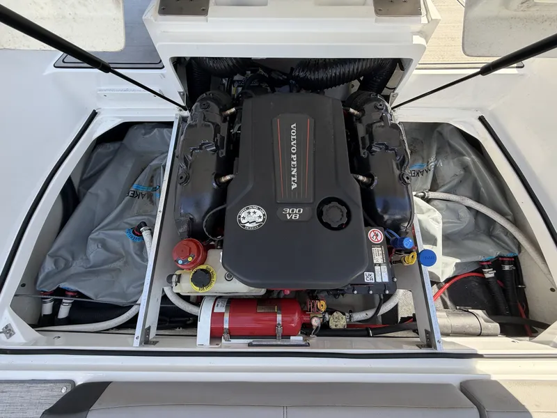 Slide: The Image of Cobalt CS23 Surf 2023 - 19