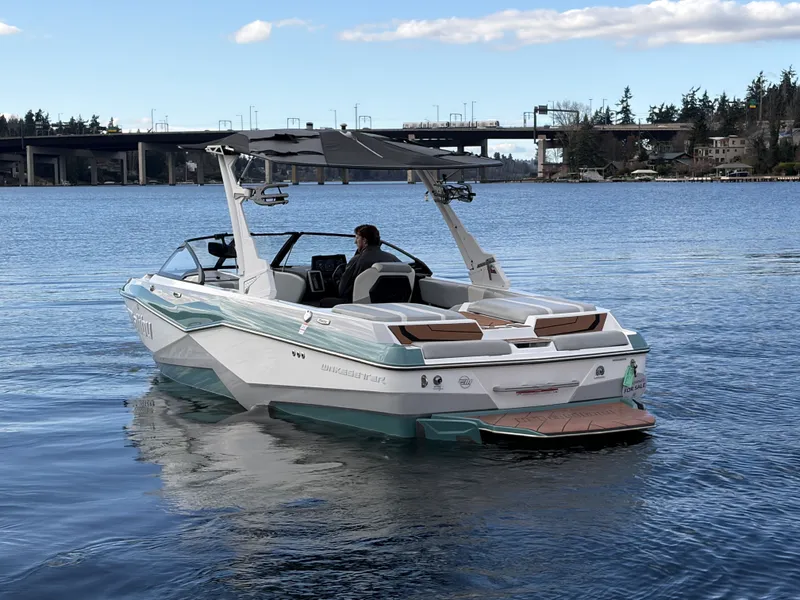 Slide: The Image of Malibu Wakesetter 22 LSV 2024 - 8