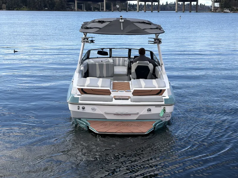 Slide: The Image of Malibu Wakesetter 22 LSV 2024 - 7