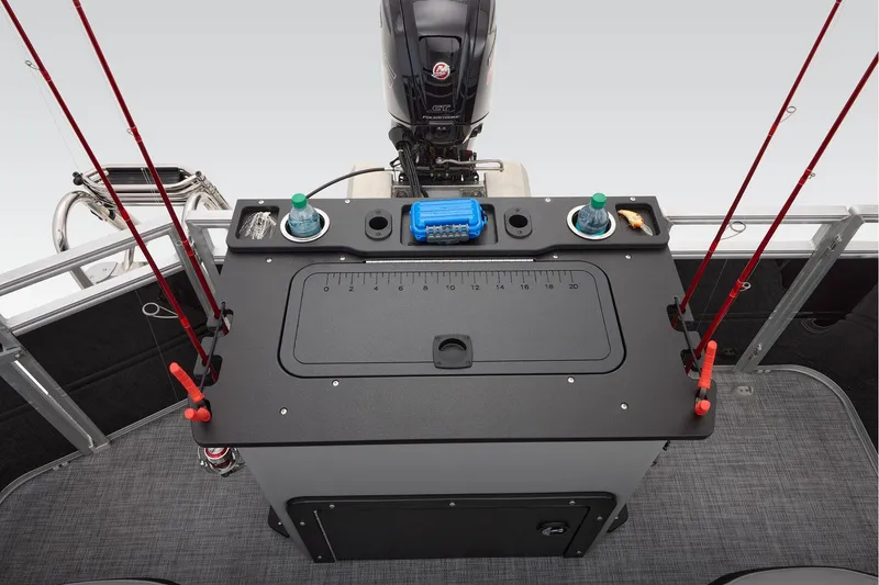 Slide: The Image of Sun Tracker SportFish 20 DLX 2026 - 60
