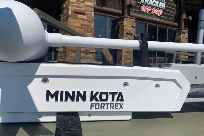 Slide: The Image of Minn Kota Fortrex motor on 2026 Tracker Grizzly 2072 CC Sportsman boat. - 8