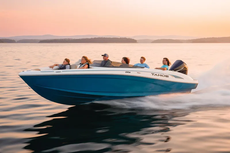 Slide: The Image of Tahoe 210 S 2026 - 93