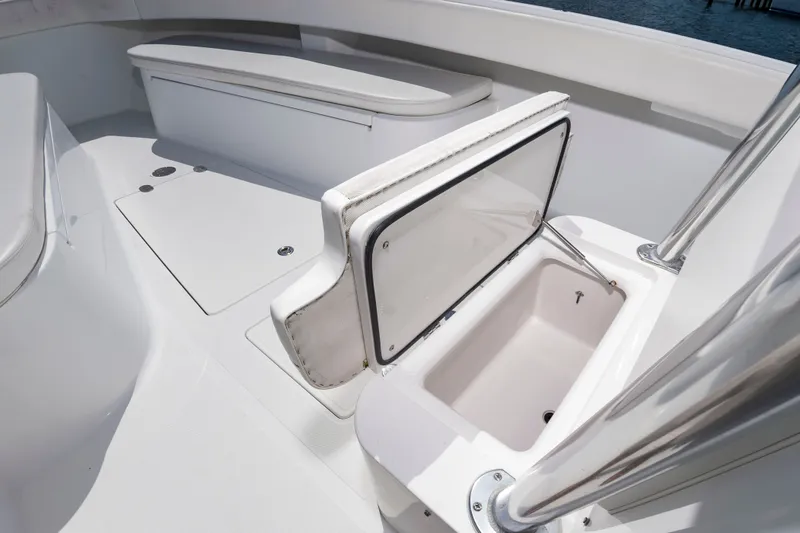 Slide: The Image of Bahama 41 2014 - 18