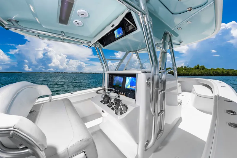 Slide: The Image of Bahama 41 2014 - 19