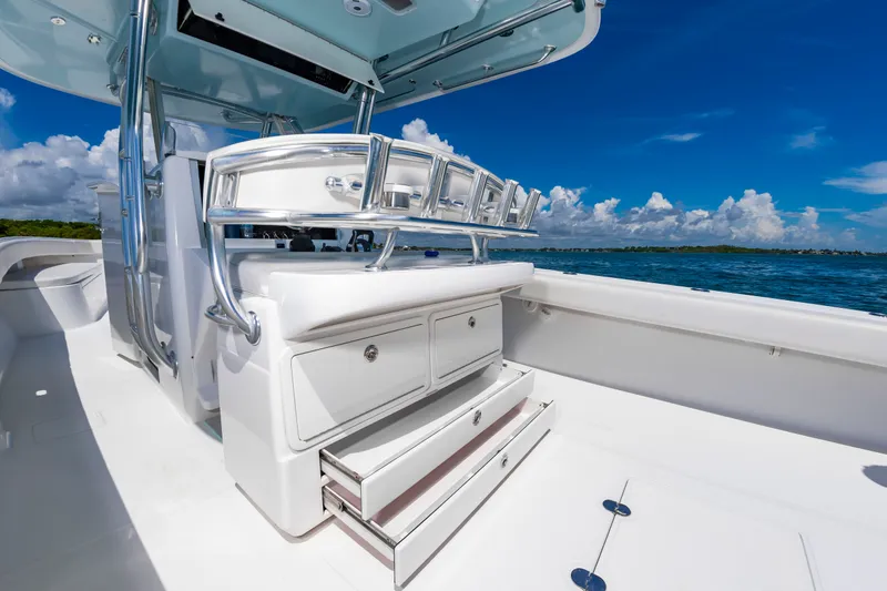 Slide: The Image of Bahama 41 2014 - 42