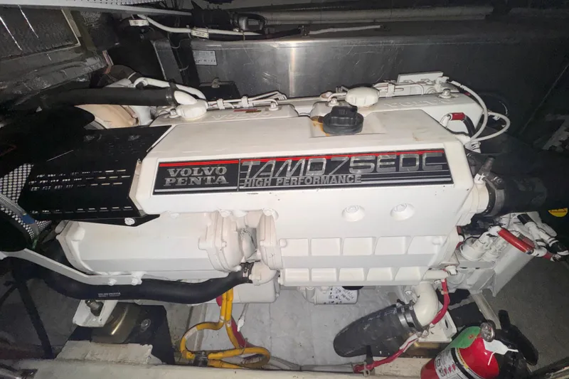 Slide: The Image of Volvo Penta TAMD75EDC engine in a 2004 Carver 466 Motor Yacht. - 50