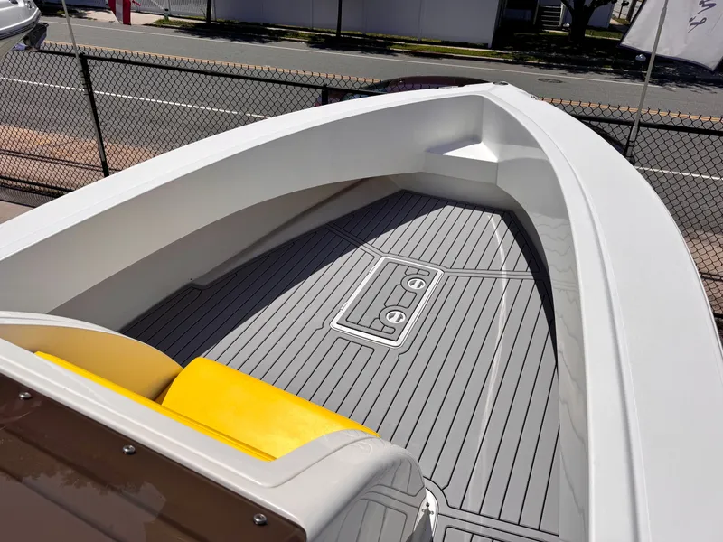Slide: The Image of Superboat 21 CC 2009 - 6
