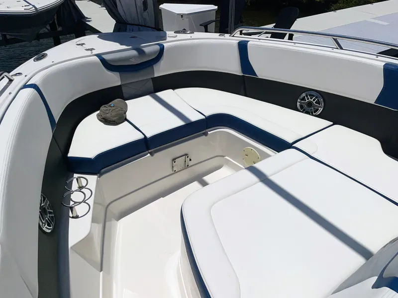 Slide: The Image of Chaparral 280OSX 2023 - 52