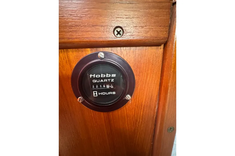 Slide: The Image of Hobbs Quartz hour meter on 1993 Hunter 33.5 sailboat, displaying 2216.5 hours. - 45