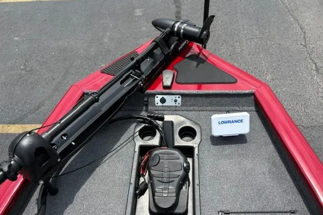 Slide: The Image of 2025 Tracker Off Road Pro Team 175 boat deck with Lowrance electronics and trolling motor. - 17