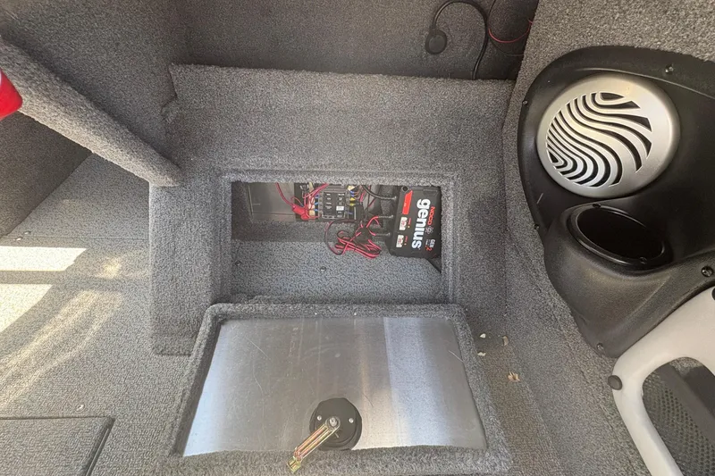 Slide: The Image of 2018 Tracker Targa V-18 Combo interior showing wiring and speaker setup. - 19